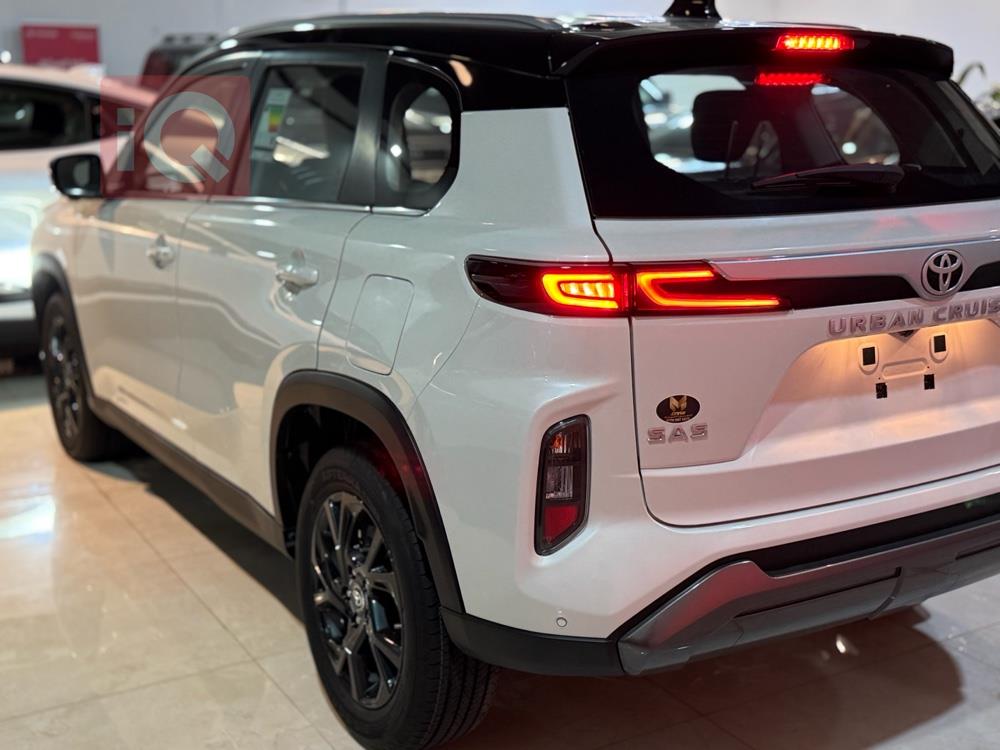 تۆیۆتا ئۆربان کرۆزەر